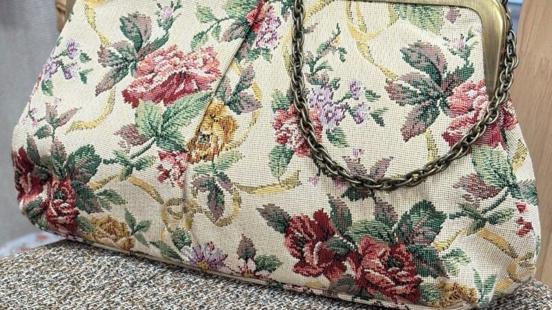 レトロ　花柄　がま口　バック　Via Demizon ビアデミゾン